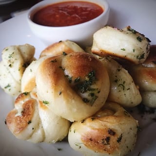 Garlic Knots (4)